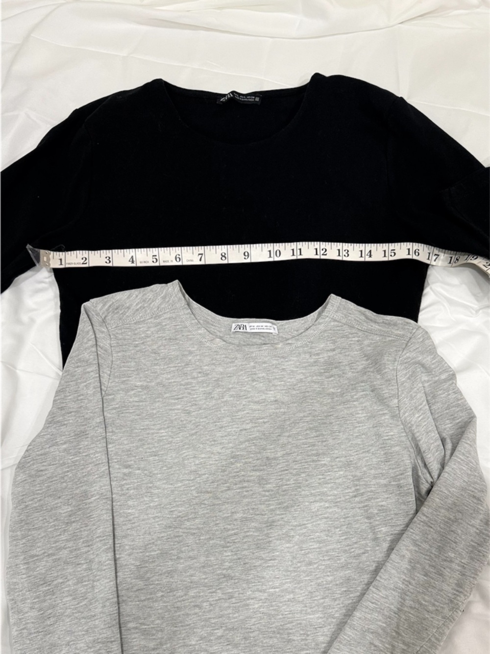 Zara bundle of 2 Long-Sleeve Crew Neck Tops - Black & Heather Gray size M - Picture 2 of 6